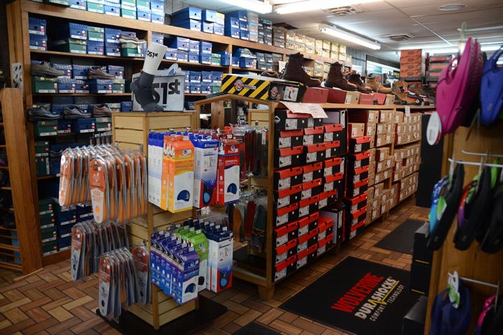 Hayes Shoes Clothing Store Bowling Green, KY